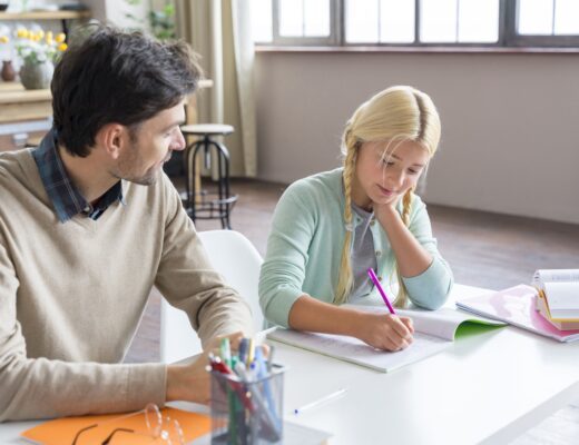 Options d&rsquo;accompagnement scolaire et assistance aux devoirs à Lyon