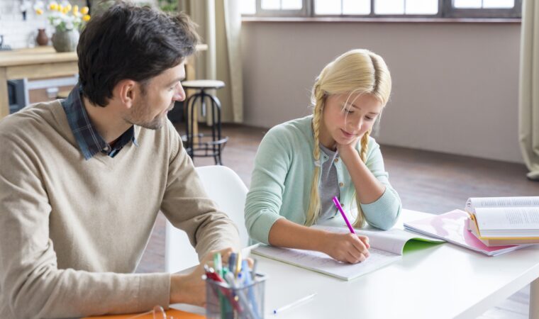 Options d&rsquo;accompagnement scolaire et assistance aux devoirs à Lyon